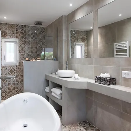 Hôtel Font Mourier Cogolin Extérieur photo