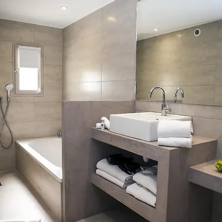 Hôtel Font Mourier Cogolin Extérieur photo