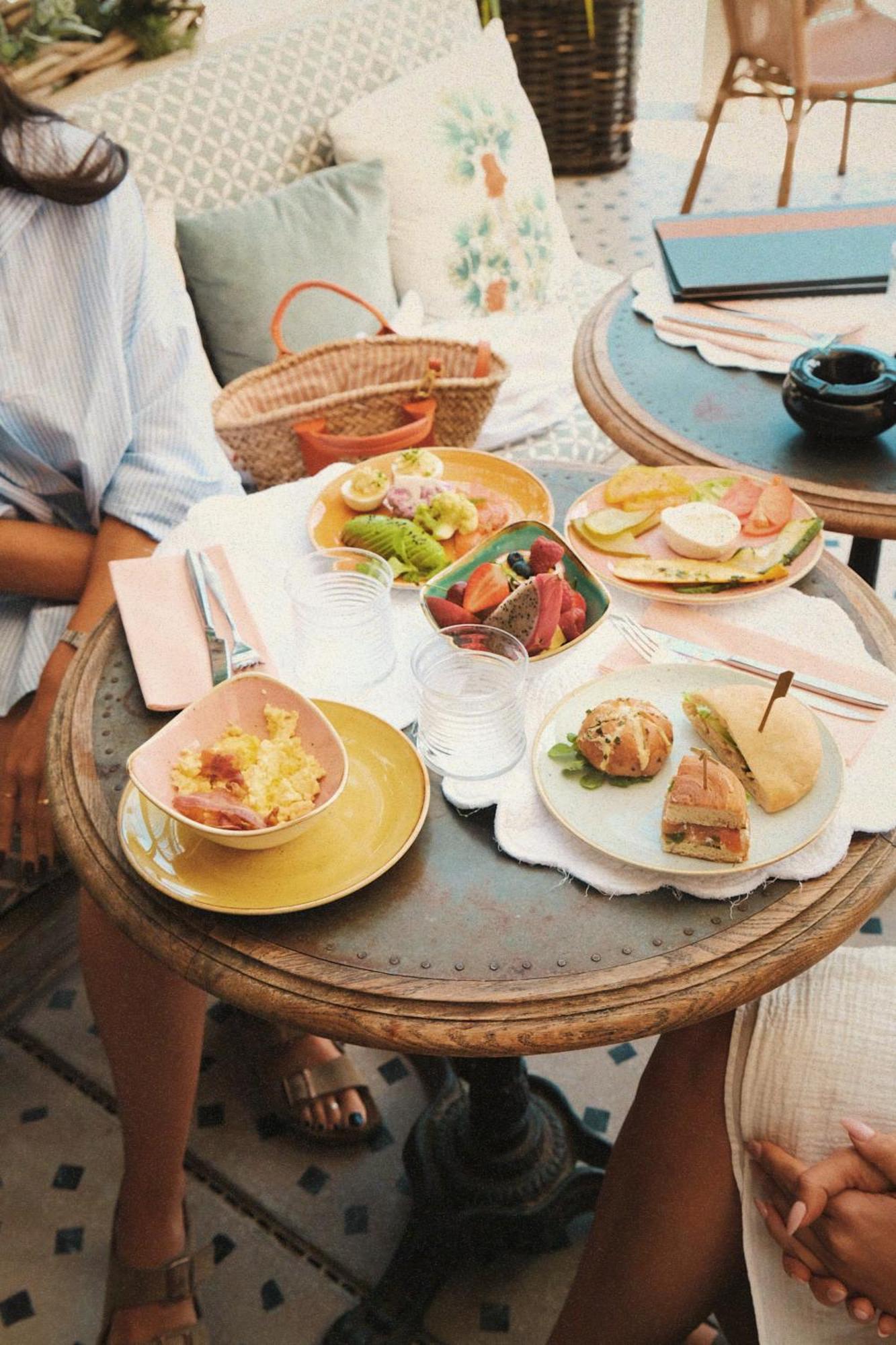 Font Mourier Hotel 4*