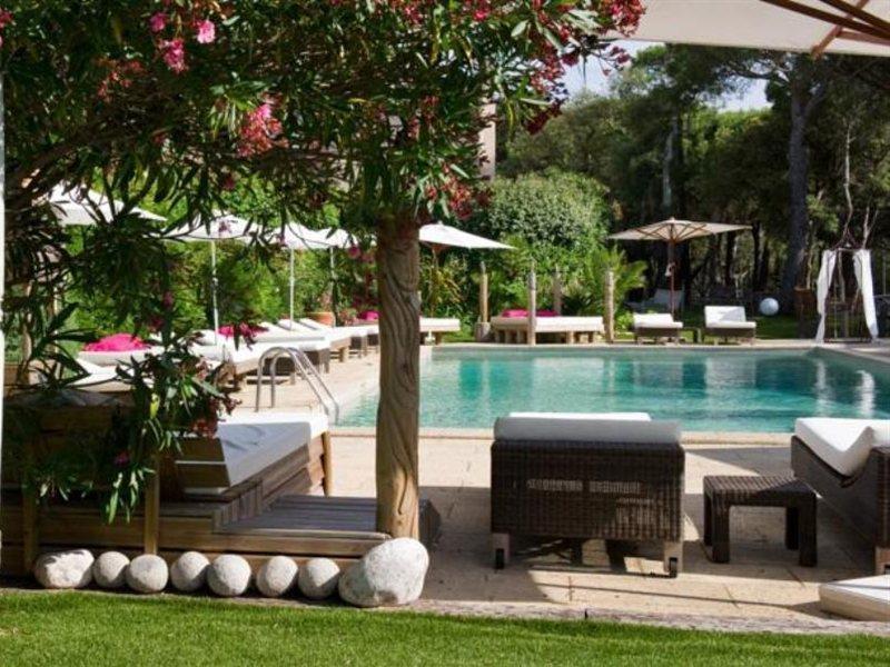 Font Mourier Hotel 4*